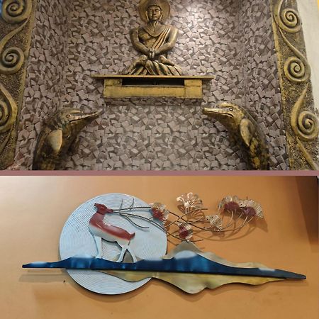 Rk Hotel & Restaurant Dewas Luaran gambar