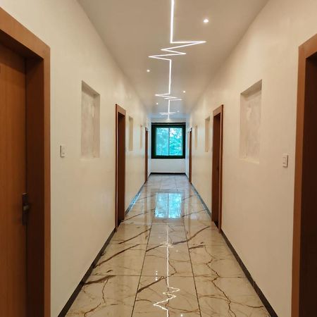 Rk Hotel & Restaurant Dewas Luaran gambar